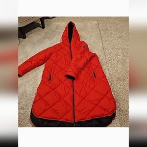 LIKE NEW Calvin Klein Women's  Repreve® Hooded Puffer Jacket, RED**